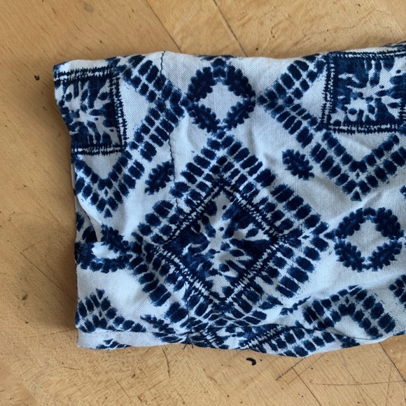 Dress - Picture 5 of 6